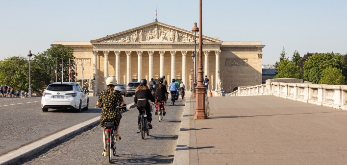 Após forte expansão de ciclovias BICICLETA ultrapassa carro como meio de transporte em Paris